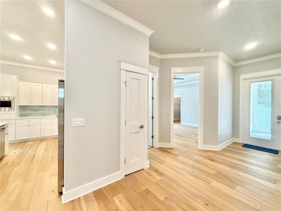 На продажу: $424,900 (3 спален, 2 ванн, 1742 Квадратных фут)
