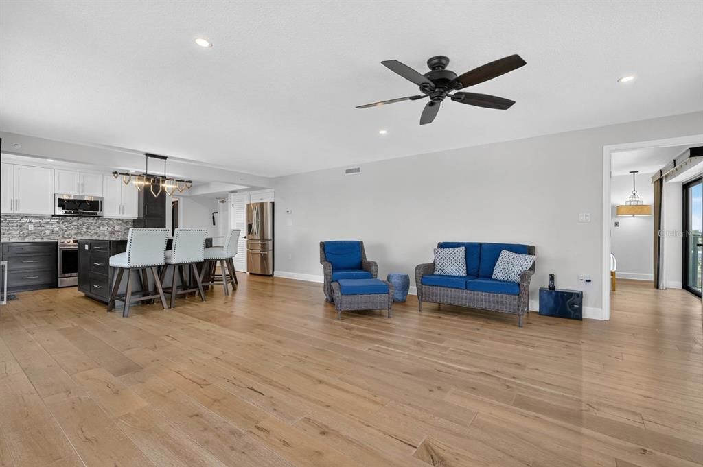 En Venta: $759,000 (2 camas, 2 baños, 1259 Pies cuadrados)