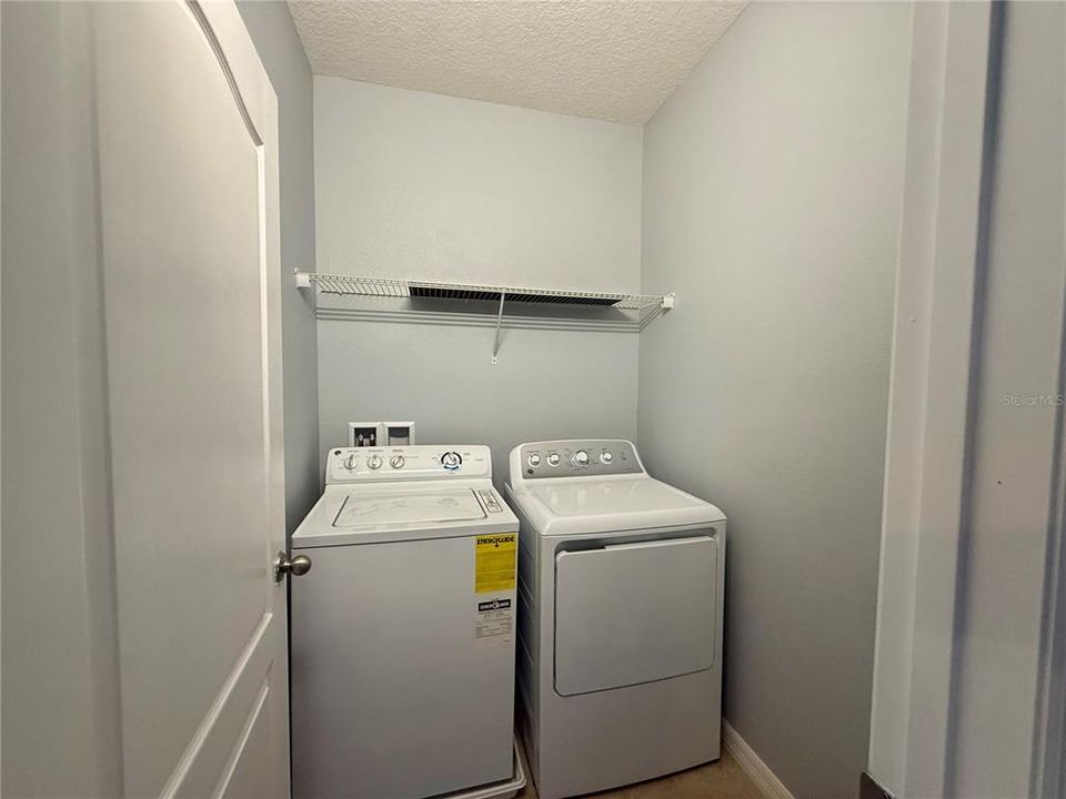 En Venta: $218,000 (2 camas, 2 baños, 1273 Pies cuadrados)