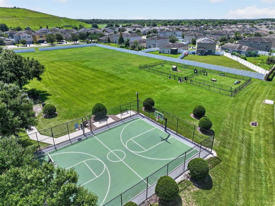 En Venta: $330,000 (4 camas, 2 baños, 1682 Pies cuadrados)