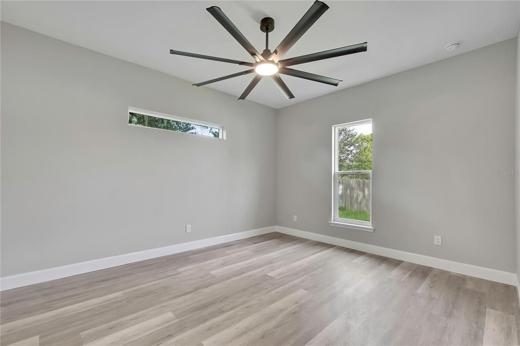 Activo con contrato: $349,900 (3 camas, 2 baños, 1533 Pies cuadrados)