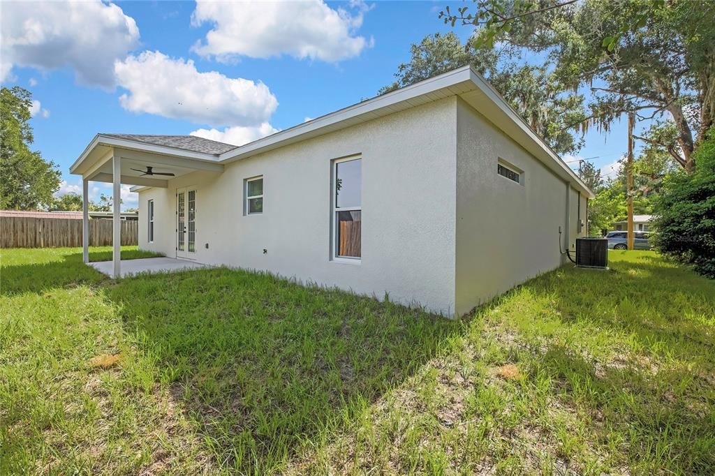 Activo con contrato: $349,900 (3 camas, 2 baños, 1533 Pies cuadrados)