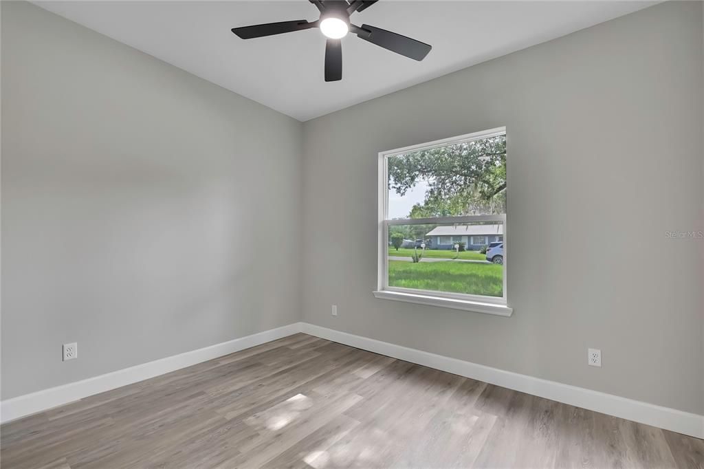Activo con contrato: $349,900 (3 camas, 2 baños, 1533 Pies cuadrados)
