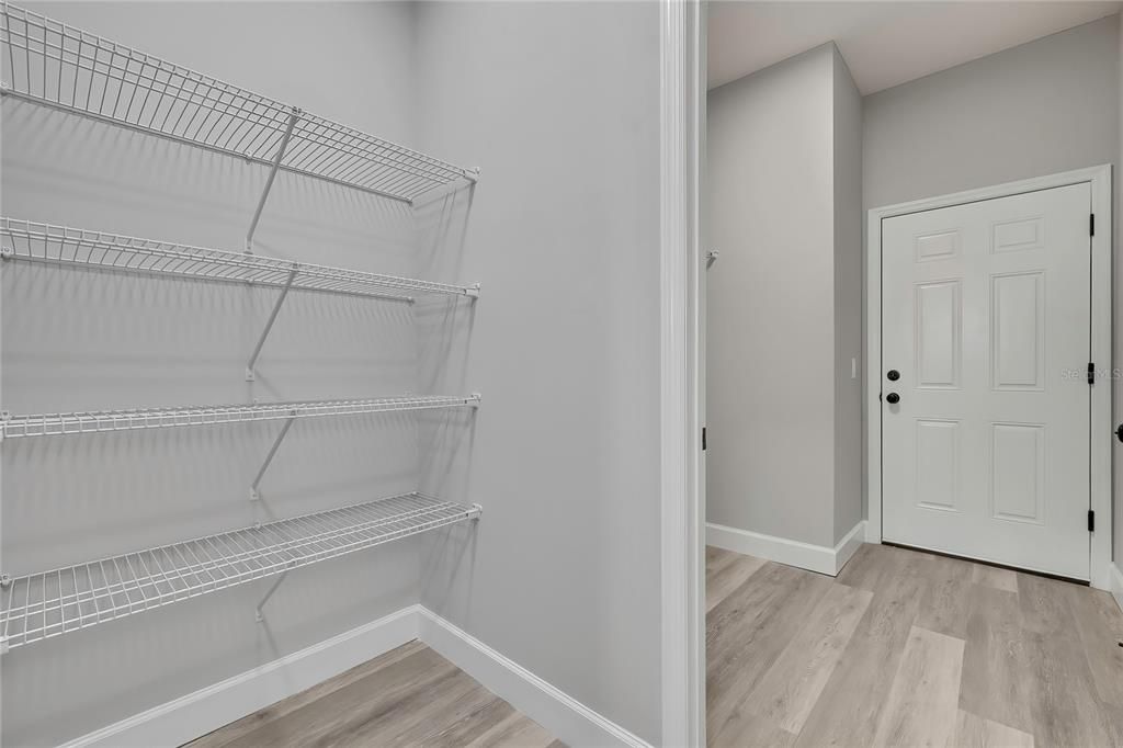 Activo con contrato: $349,900 (3 camas, 2 baños, 1533 Pies cuadrados)