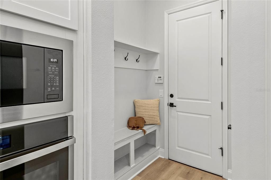 На продажу: $699,000 (3 спален, 2 ванн, 2520 Квадратных фут)