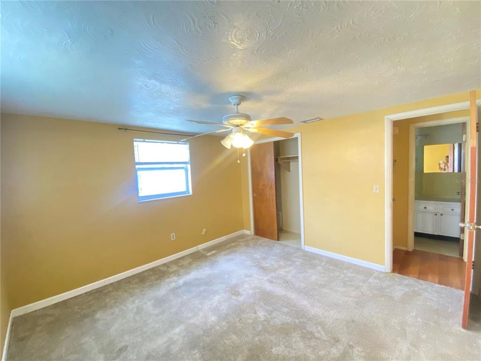 В аренду: $1,895 (3 спален, 2 ванн, 1208 Квадратных фут)