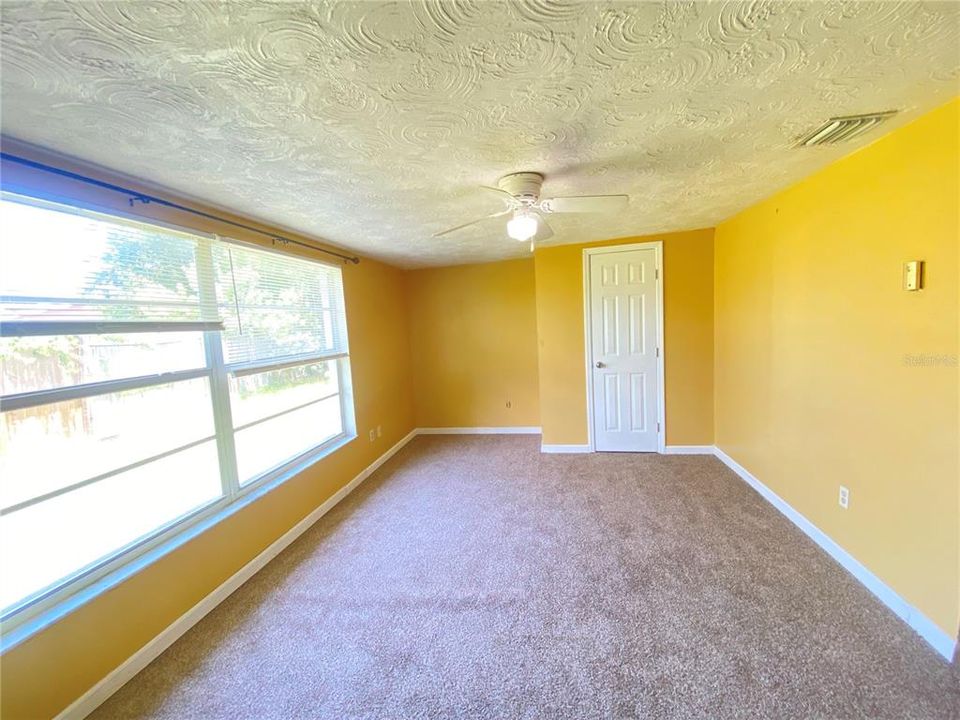 В аренду: $1,895 (3 спален, 2 ванн, 1208 Квадратных фут)