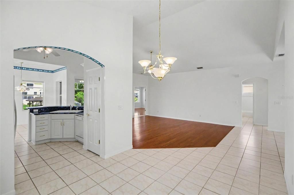 En Venta: $525,000 (3 camas, 2 baños, 1744 Pies cuadrados)