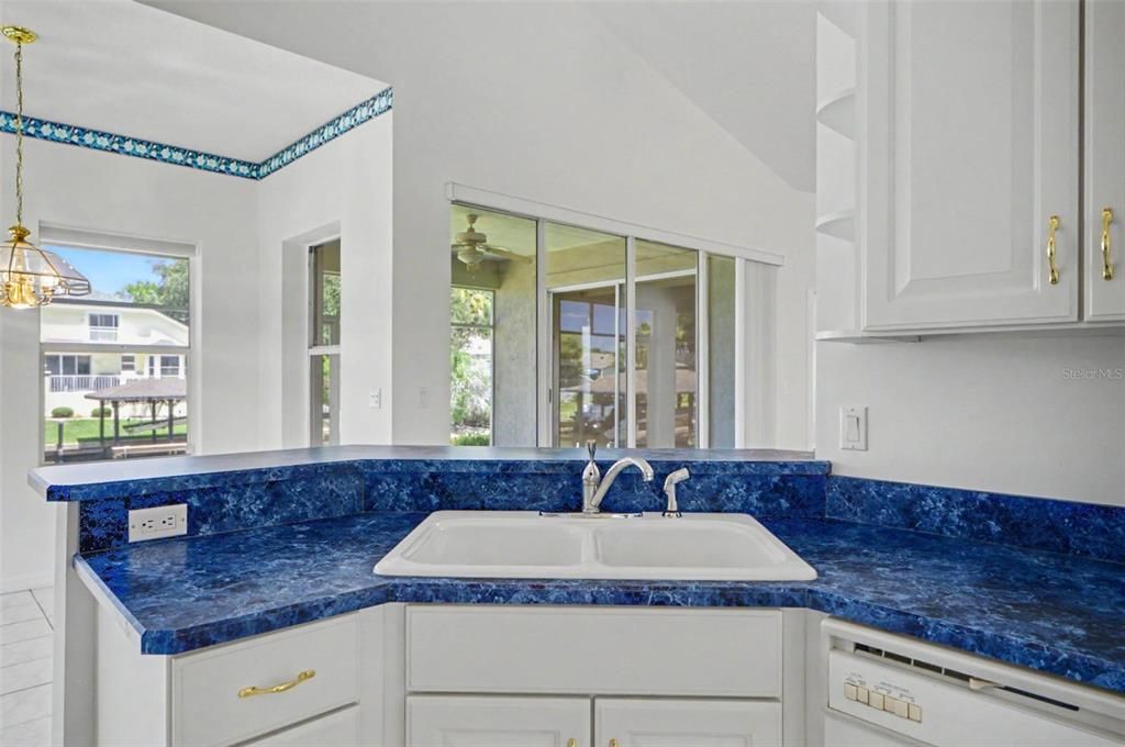 En Venta: $525,000 (3 camas, 2 baños, 1744 Pies cuadrados)