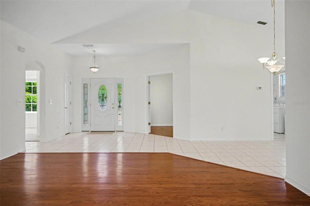 En Venta: $525,000 (3 camas, 2 baños, 1744 Pies cuadrados)