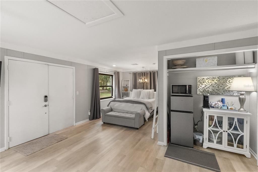 На продажу: $579,900 (5.00 acres)