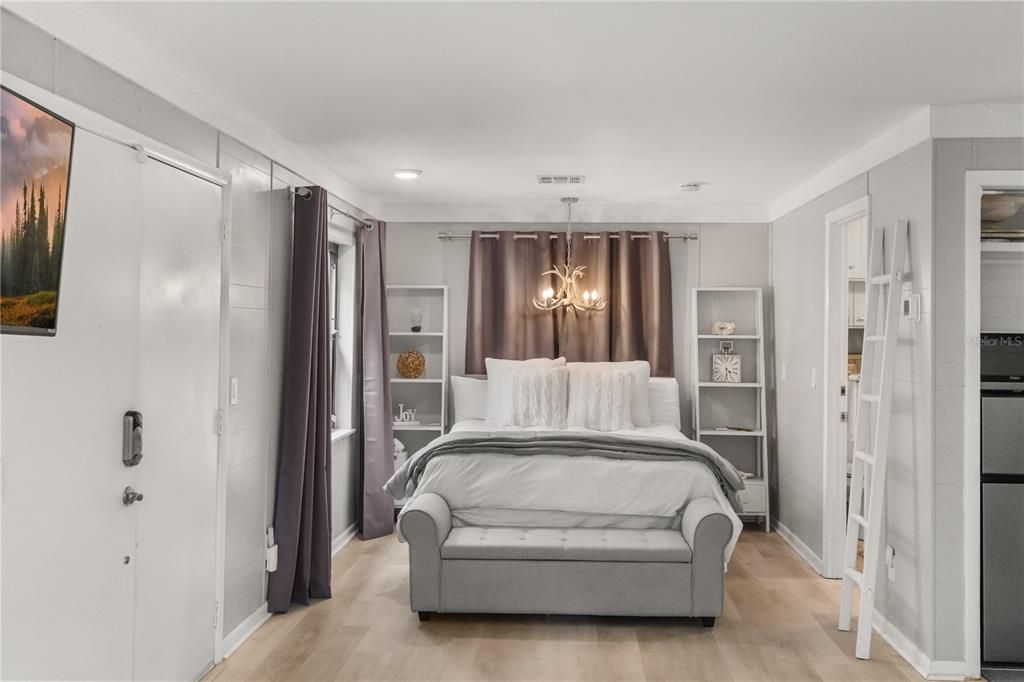 На продажу: $579,900 (5.00 acres)