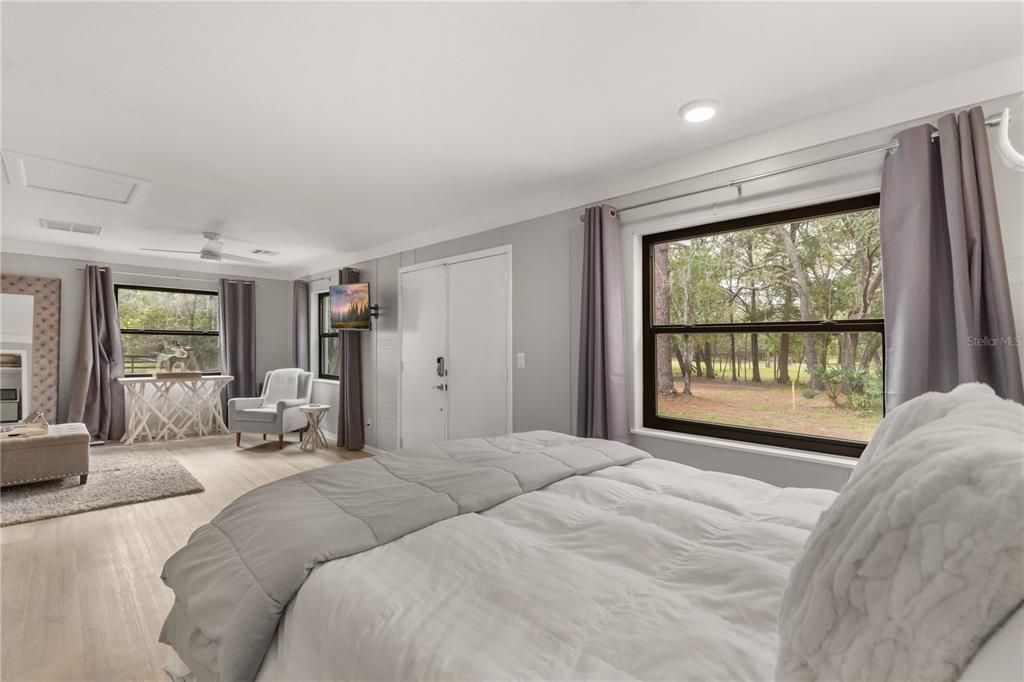 На продажу: $579,900 (5.00 acres)