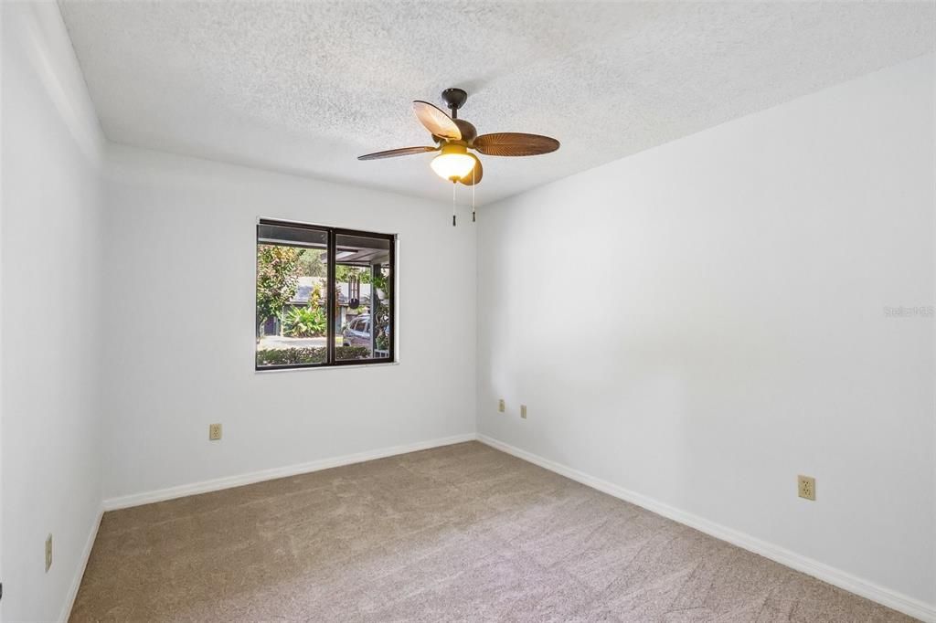 : $179,900 (2 camas, 1 baños, 840 Pies cuadrados)