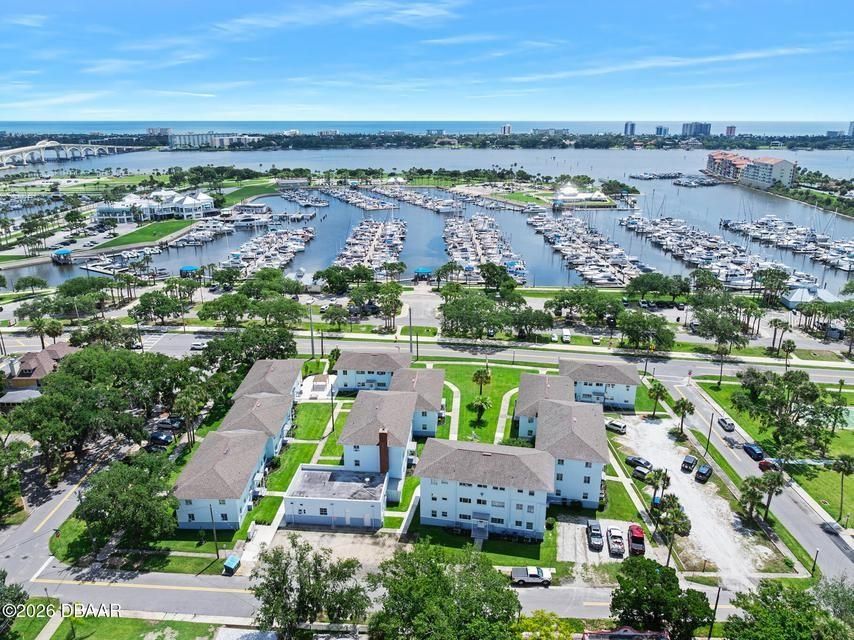 На продажу: $81,900 (1 спален, 1 ванн, 600 Квадратных фут)
