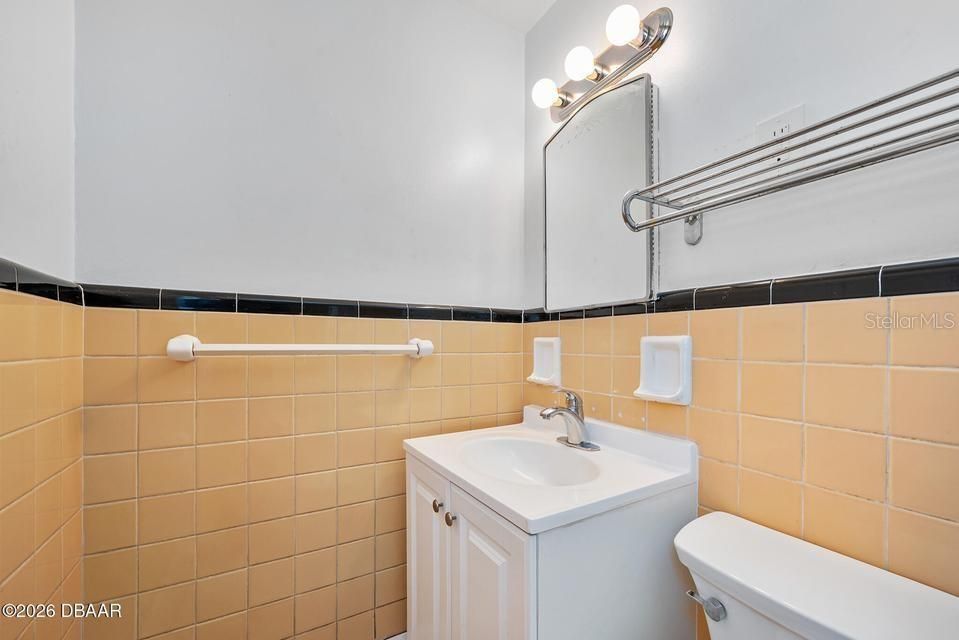 На продажу: $81,900 (1 спален, 1 ванн, 600 Квадратных фут)