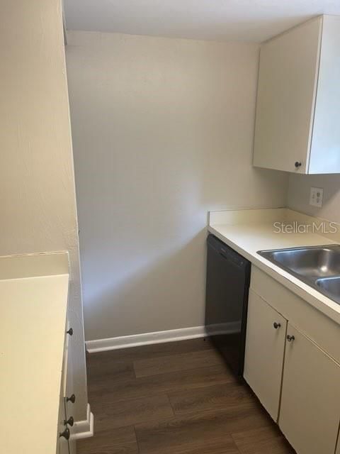 For Rent: $1,500 (3 beds, 2 baths, 1466 Square Feet)