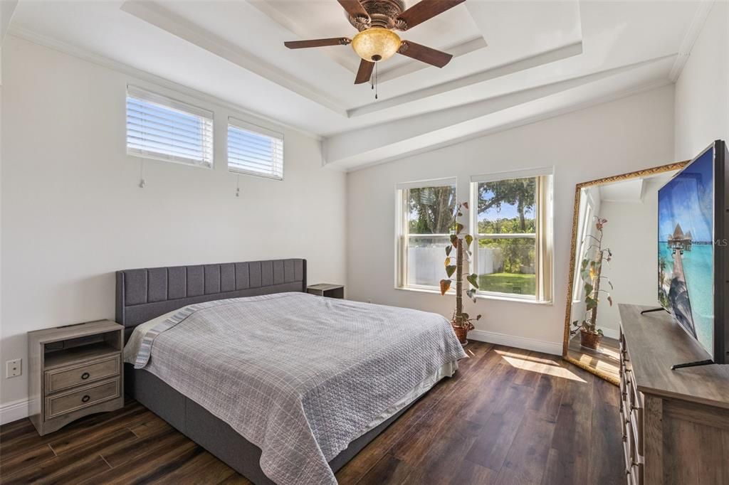 En Venta: $435,900 (3 camas, 2 baños, 2069 Pies cuadrados)