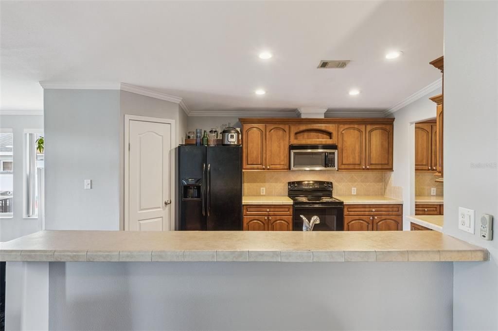 En Venta: $435,900 (3 camas, 2 baños, 2069 Pies cuadrados)