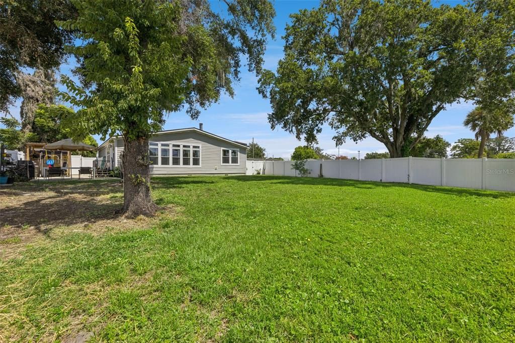 En Venta: $435,900 (3 camas, 2 baños, 2069 Pies cuadrados)