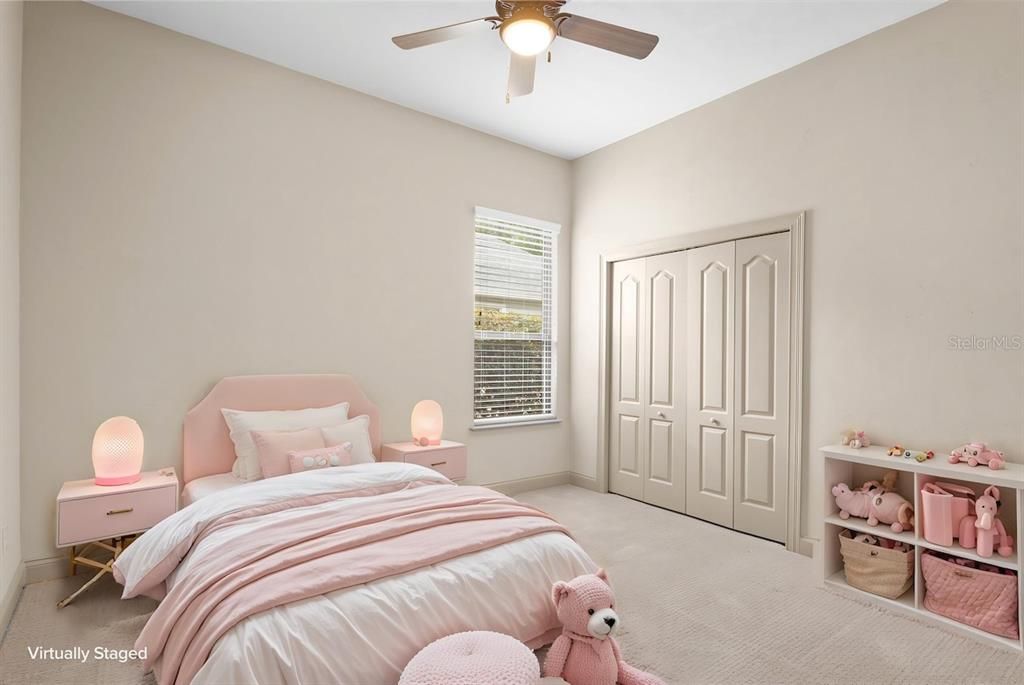 En Venta: $857,000 (4 camas, 4 baños, 3001 Pies cuadrados)