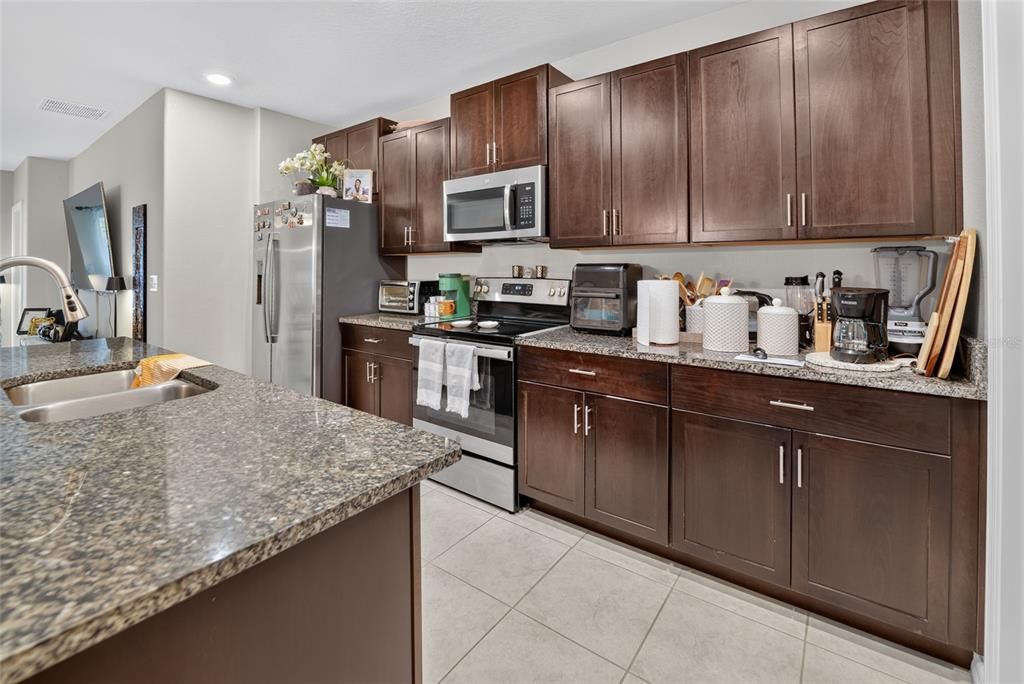 En Venta: $365,000 (5 camas, 2 baños, 2389 Pies cuadrados)