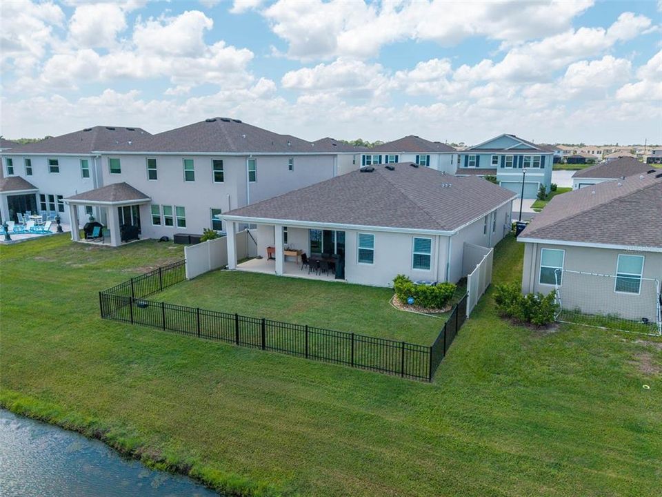 En Venta: $445,000 (4 camas, 2 baños, 2045 Pies cuadrados)