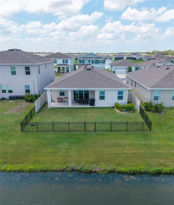 En Venta: $445,000 (4 camas, 2 baños, 2045 Pies cuadrados)