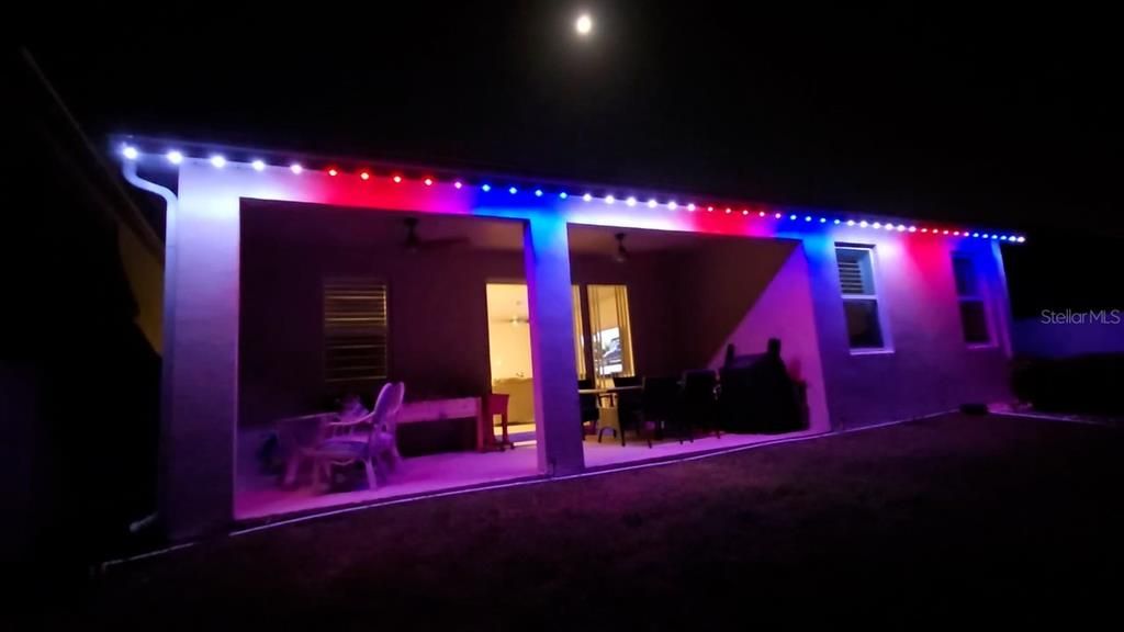 En Venta: $445,000 (4 camas, 2 baños, 2045 Pies cuadrados)