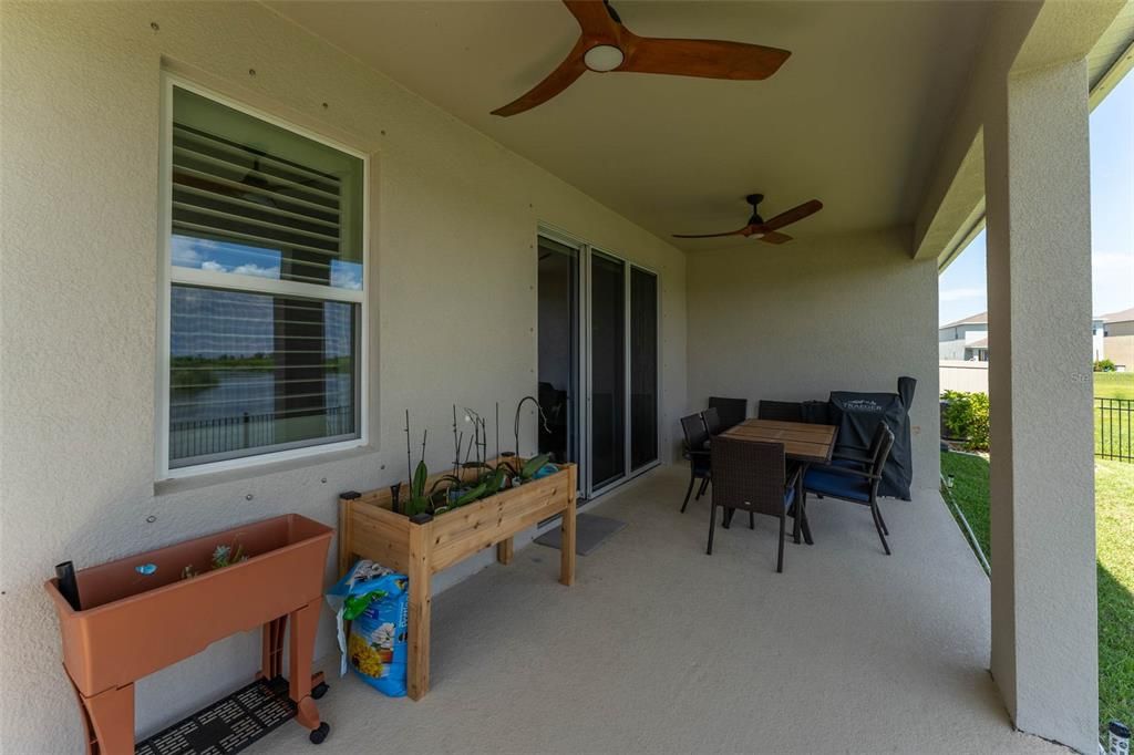 En Venta: $445,000 (4 camas, 2 baños, 2045 Pies cuadrados)