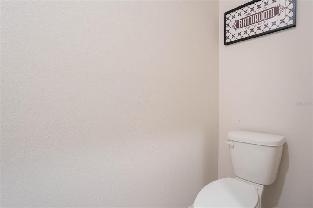 En Venta: $445,000 (4 camas, 2 baños, 2045 Pies cuadrados)