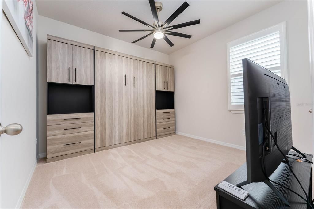 En Venta: $445,000 (4 camas, 2 baños, 2045 Pies cuadrados)