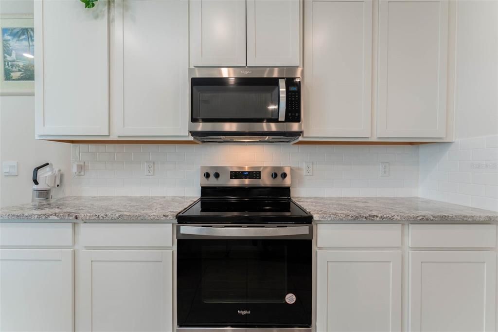 En Venta: $445,000 (4 camas, 2 baños, 2045 Pies cuadrados)