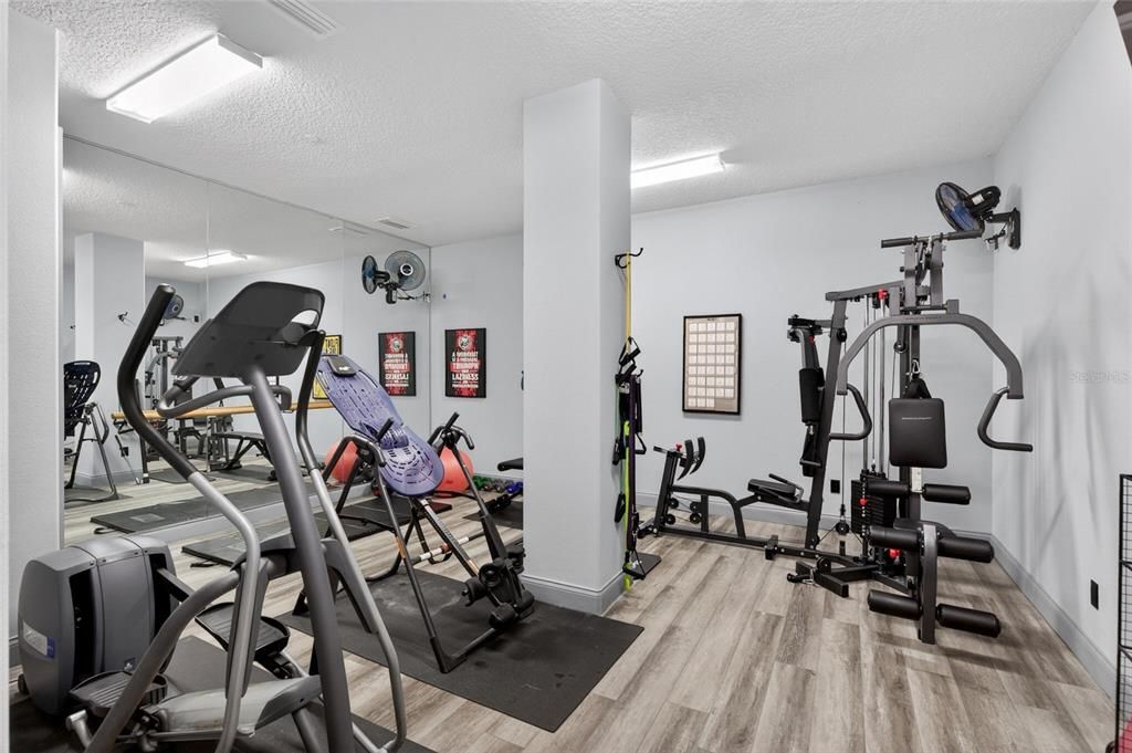 En Venta: $4,299,000 (4 camas, 6 baños, 6006 Pies cuadrados)
