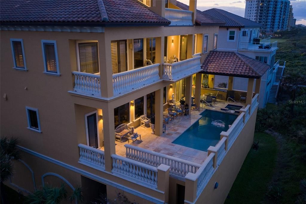 En Venta: $4,299,000 (4 camas, 6 baños, 6006 Pies cuadrados)