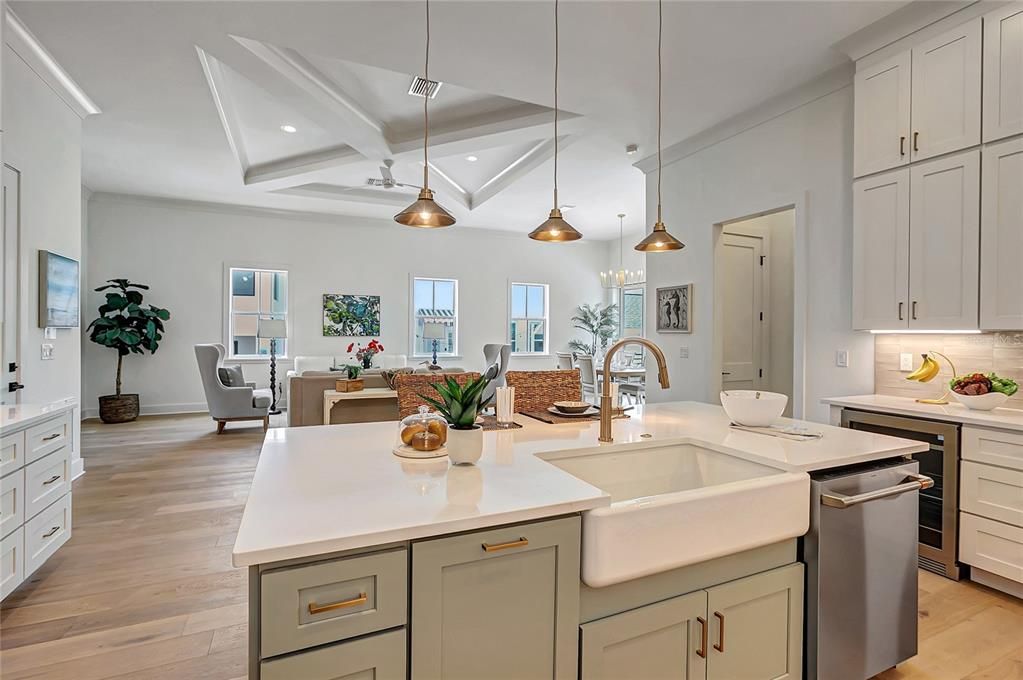 Active With Contract: $2,150,000 (5 beds, 4 baths, 3206 Square Feet)