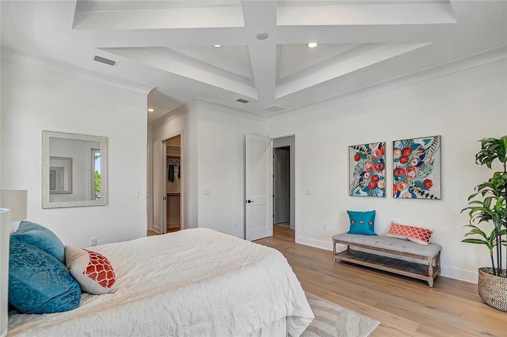 Active With Contract: $2,150,000 (5 beds, 4 baths, 3206 Square Feet)
