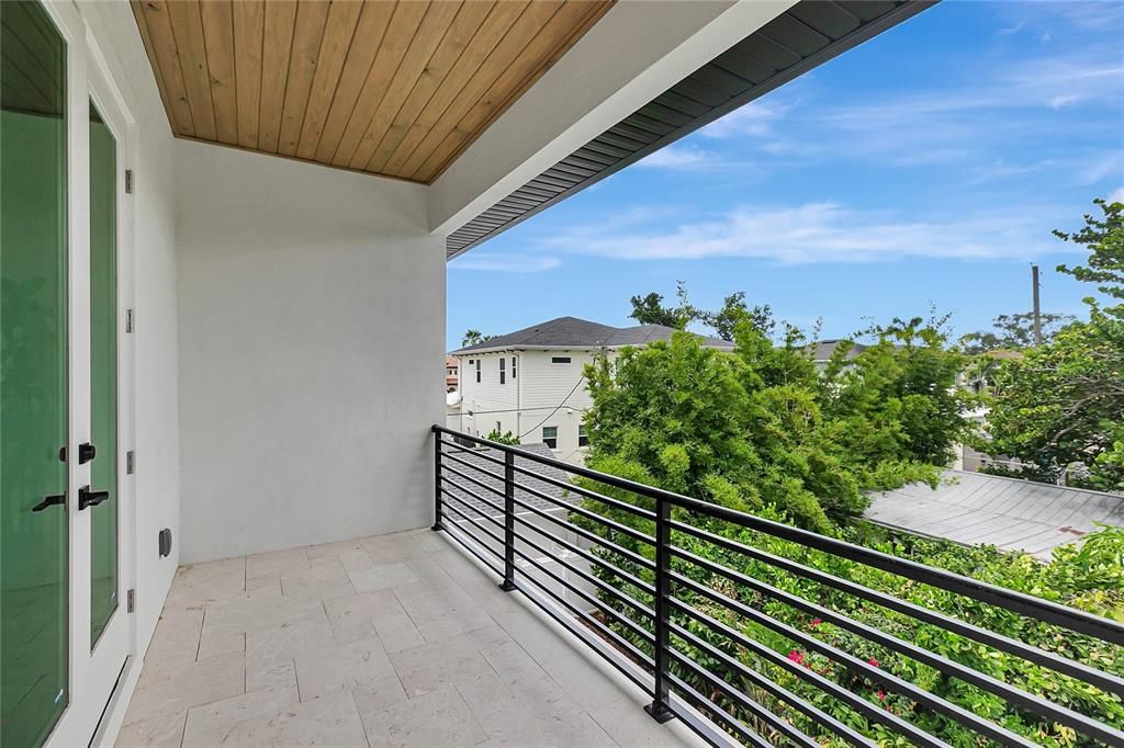 Active With Contract: $2,150,000 (5 beds, 4 baths, 3206 Square Feet)