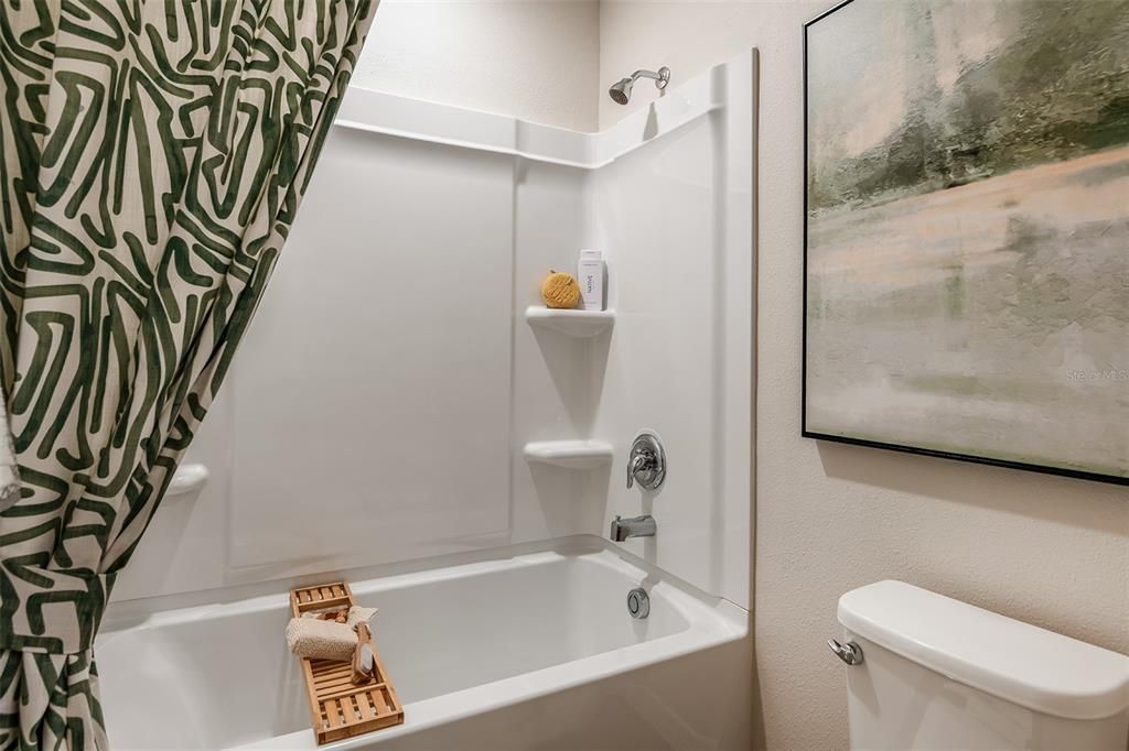 En Venta: $361,490 (4 camas, 2 baños, 1866 Pies cuadrados)
