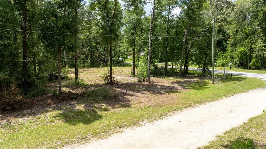 На продажу: $19,500 (0.26 acres)