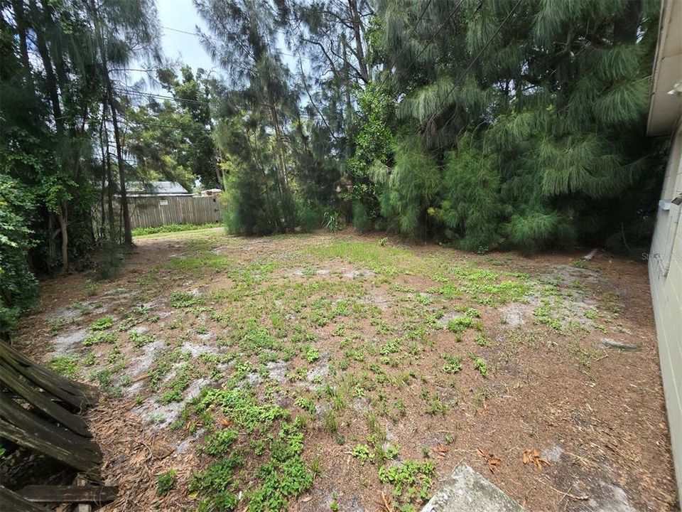 Activo con contrato: $210,000 (3 camas, 1 baños, 1000 Pies cuadrados)