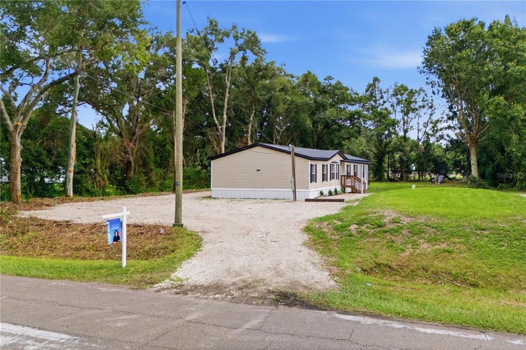 En Venta: $385,000 (3 camas, 2 baños, 1786 Pies cuadrados)