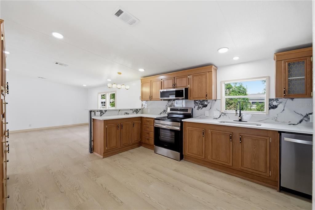 En Venta: $385,000 (3 camas, 2 baños, 1786 Pies cuadrados)