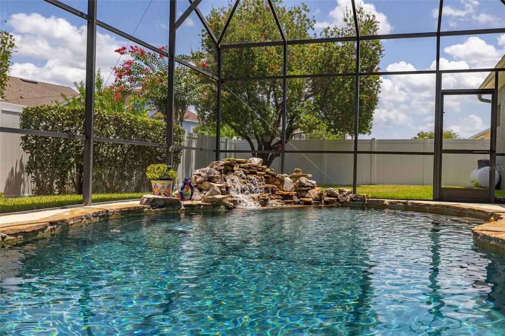 Active With Contract: $649,900 (4 beds, 3 baths, 2802 Square Feet)