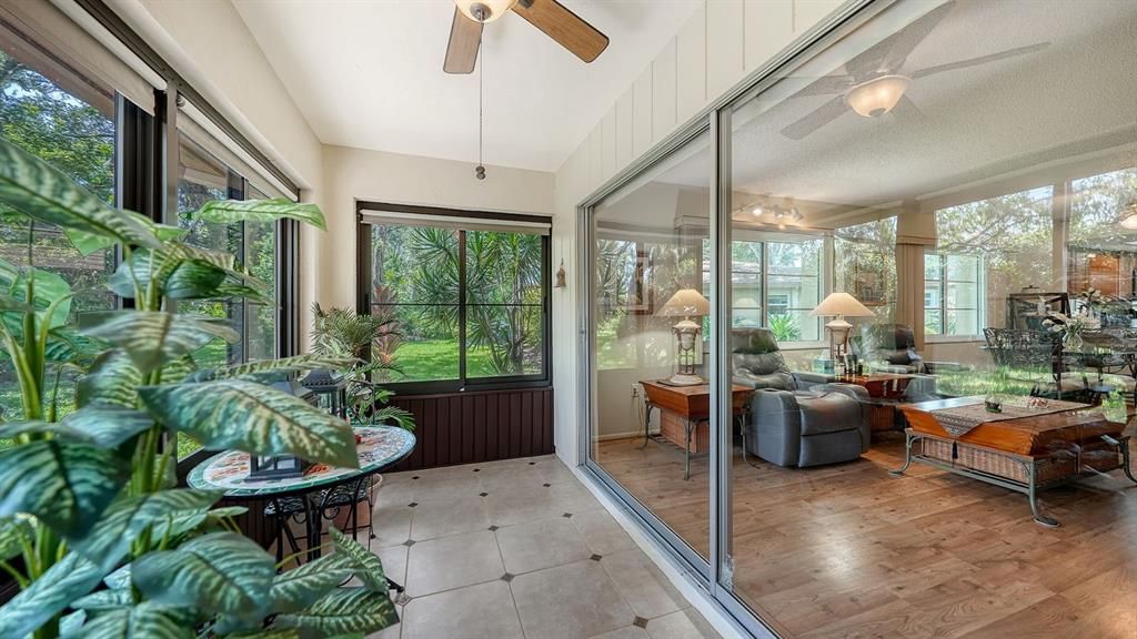 For Sale: $237,000 (2 beds, 2 baths, 1121 Square Feet)