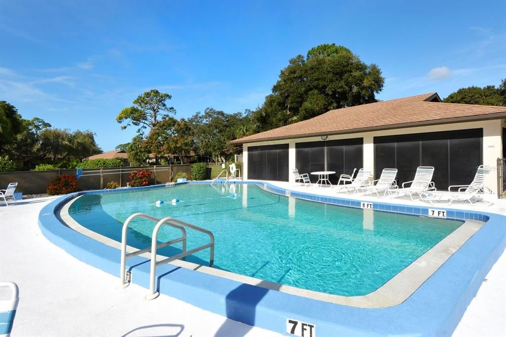 For Sale: $237,000 (2 beds, 2 baths, 1121 Square Feet)