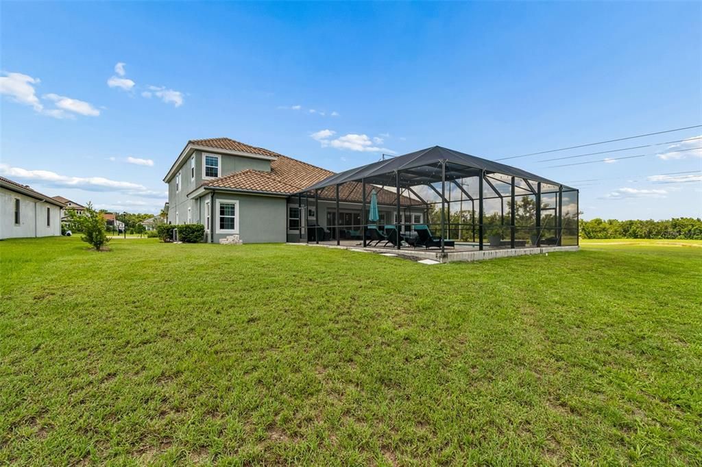 For Sale: $1,300,000 (5 beds, 4 baths, 4688 Square Feet)