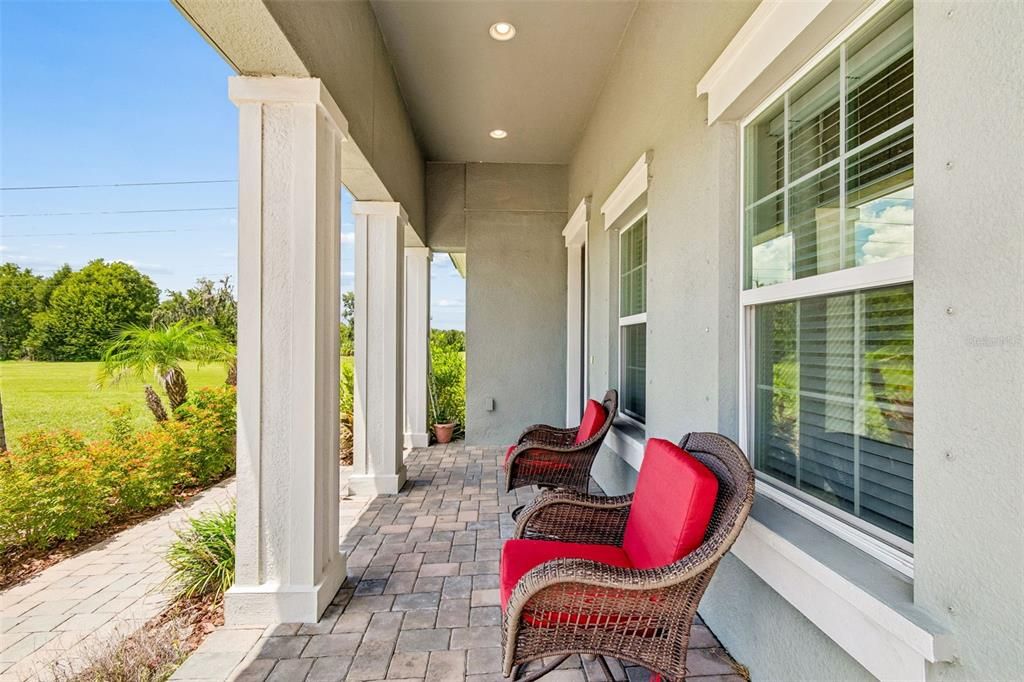 For Sale: $1,300,000 (5 beds, 4 baths, 4688 Square Feet)