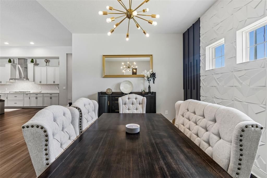 For Sale: $1,300,000 (5 beds, 4 baths, 4688 Square Feet)