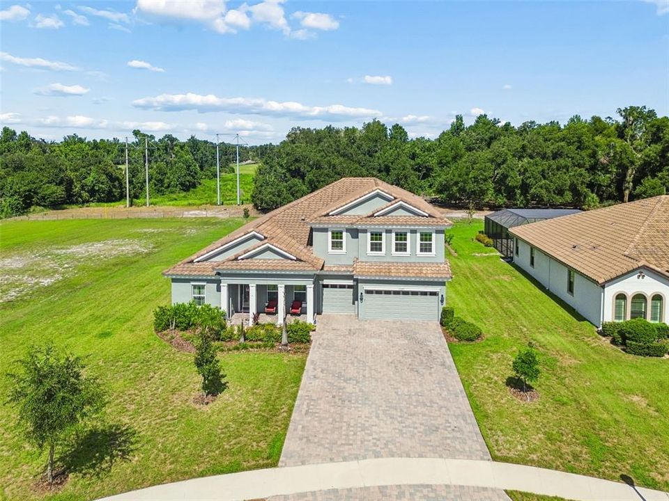 For Sale: $1,300,000 (5 beds, 4 baths, 4688 Square Feet)